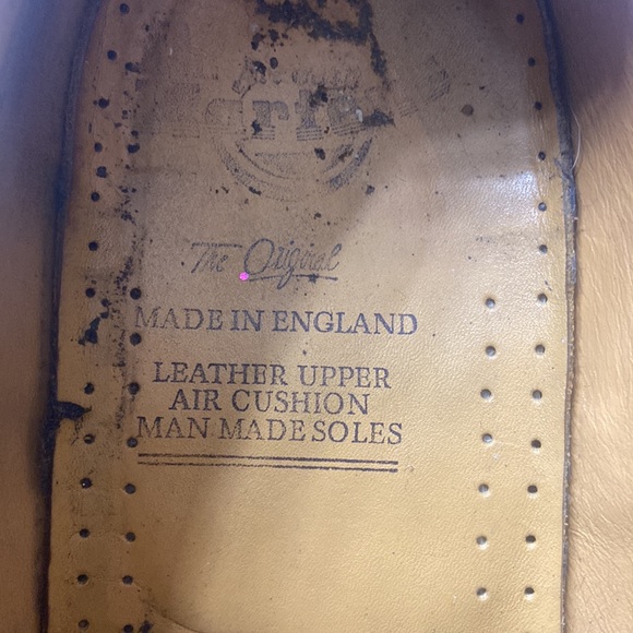 Vintage dr.Marten bowler shoes made in England. In great used shape. - Picture 10 of 13